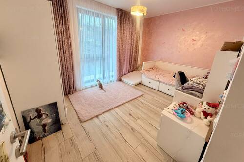 Casa Moderna Sector 4 P+1+Pod. 5 Cam.Util 125mp. Terem 296mp