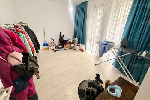 Casa Moderna Sector 4 P+1+Pod. 5 Cam.Util 125mp. Terem 296mp