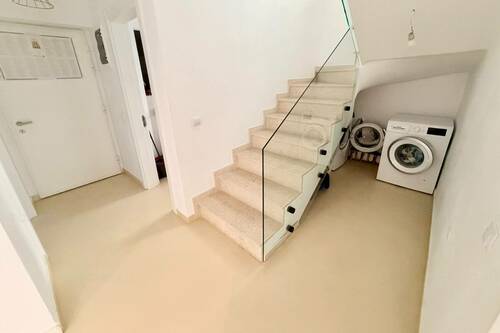 Casa Moderna Sector 4 P+1+Pod. 5 Cam.Util 125mp. Terem 296mp