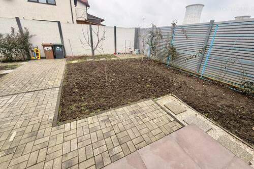 Casa Moderna Sector 4 P+1+Pod. 5 Cam.Util 125mp. Terem 296mp