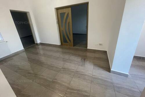 Ocazie! Casa Pe Parter Stradal 3 Cam Si Teren 567 Mp