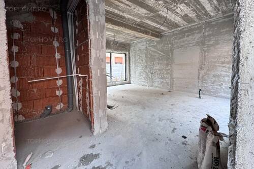 Ocazie! Case P+1+Pod. 4 Cam. Util 100mp. Teren 200mp.