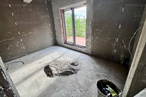 Ocazie! Case P+1+Pod. 4 Cam. Util 100mp. Teren 200mp.