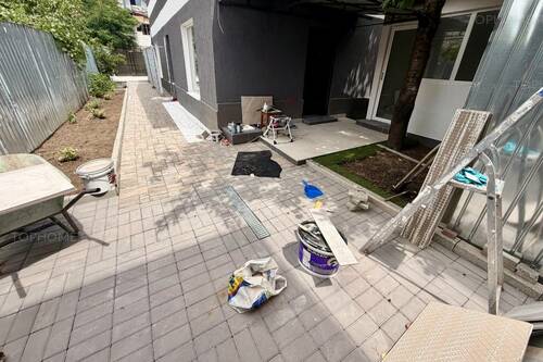 Casa P+1 La 1 Km Fata De Metrou Aparatorii Patriei. 3 Cam.
