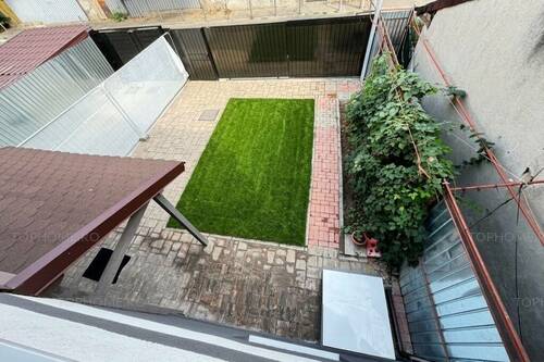 Casa P+1 La 1 Km Fata De Metrou Aparatorii Patriei. 3 Cam.