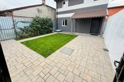 Casa P+1 La 1 Km Fata De Metrou Aparatorii Patriei. 3 Cam.