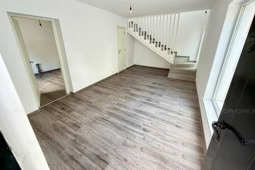 Casa P+1 La 1 Km Fata De Metrou Aparatorii Patriei. 3 Cam.