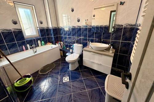 Casa P+1+M. 4 Cam. Foisor Cu Beci. Util 161mp. Teren 327mp