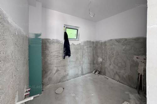 Casa P+1+M. 7 Camere. Pozitie Stradala