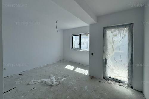 Casa P+1+M. 7 Camere. Pozitie Stradala