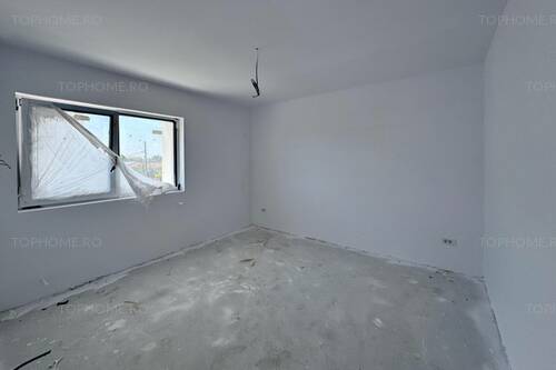 Casa P+1+M. 7 Camere. Pozitie Stradala