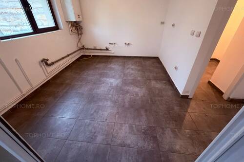 Casa P+1+M La 450m De Sos Oltenitei. 4 Cam. Util 120mp. Tere