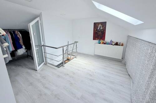 Casa P+1+M La 70m Fata De STB. 5 Cam. Util 132mp. Teren 183m