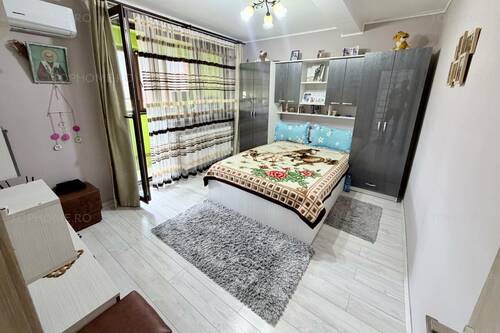 Casa P+1+M La 70m Fata De STB. 5 Cam. Util 132mp. Teren 183m