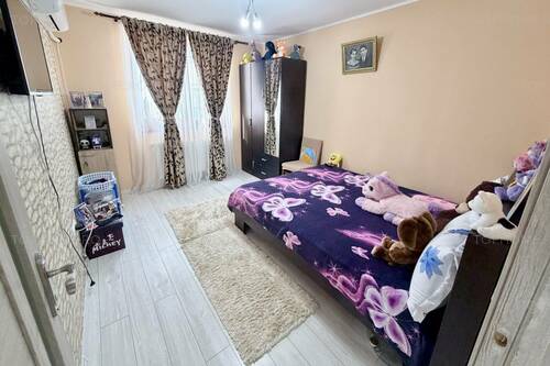 Casa P+1+M La 70m Fata De STB. 5 Cam. Util 132mp. Teren 183m