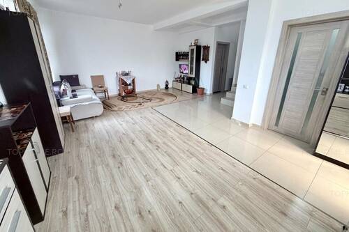 Casa P+1+M La 70m Fata De STB. 5 Cam. Util 132mp. Teren 183m