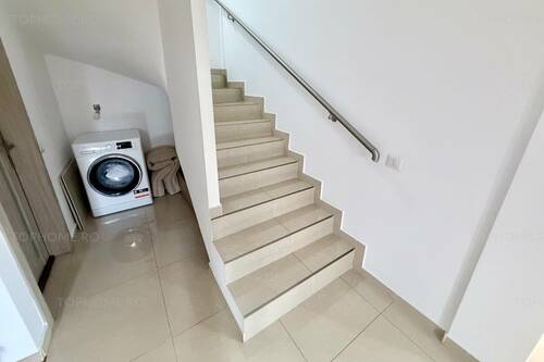 Casa P+1+M La 70m Fata De STB. 5 Cam. Util 132mp. Teren 183m