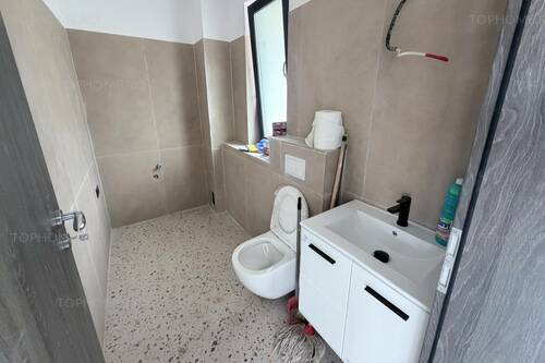 Casa P+1+Pod. 3 Cam. Util 110mp. Teren 237mp