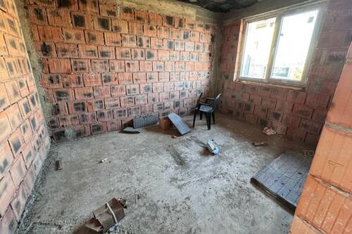 Casa P+1+Pod Situata In Allegria. 4 Cam. Util 105mp. Teren 2