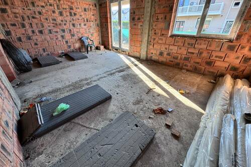 Casa P+1+Pod Situata In Allegria. 4 Cam. Util 105mp. Teren 2