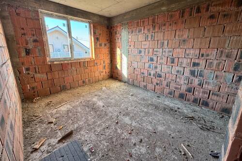 Casa P+1+Pod Situata In Allegria. 4 Cam. Util 105mp. Teren 2