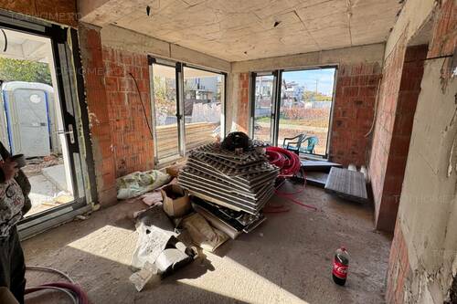 Casa P+2Et. 8 Cam. Util 180mp. Teren 250mp. Pozitie Stradala