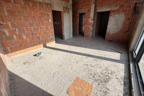 Casa P+2Et. 8 Cam. Util 180mp. Teren 250mp. Pozitie Stradala