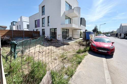 Casa P+2Et. 8 Cam. Util 180mp. Teren 250mp. Pozitie Stradala