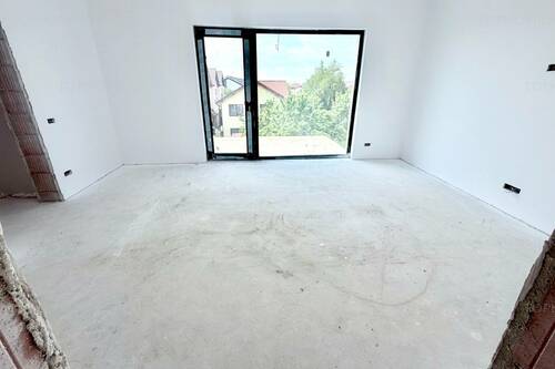 Casa P+2Et. 8 Cam. Util 180mp. Teren 250mp. Pozitie Stradala
