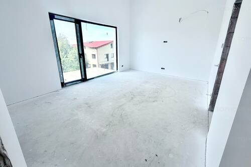 Casa P+2Et. 8 Cam. Util 180mp. Teren 250mp. Pozitie Stradala