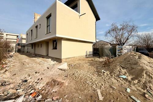 Casa P+2Et+Terasa. 5 Cam. Util 185mp. Teren 250mp.