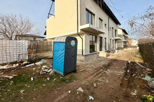 Casa P+2Et+Terasa. 5 Cam. Util 185mp. Teren 250mp.