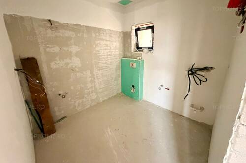 Casa P+2Et+Terasa. 5 Cam. Util 185mp. Teren 250mp.