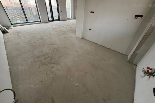 Casa P+2Et+Terasa. 5 Cam. Util 185mp. Teren 250mp.