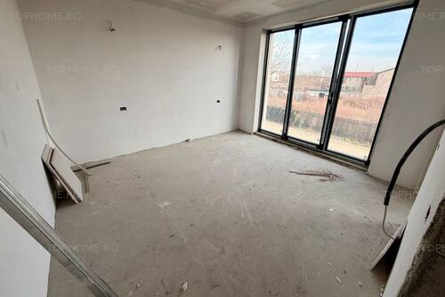 Casa P+2Et+Terasa. 5 Cam. Util 185mp. Teren 250mp.