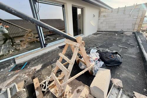 Casa P+2Et+Terasa. 5 Cam. Util 185mp. Teren 250mp.