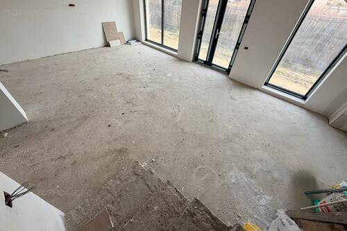 Casa P+2Et+Terasa. 5 Cam. Util 185mp. Teren 250mp.