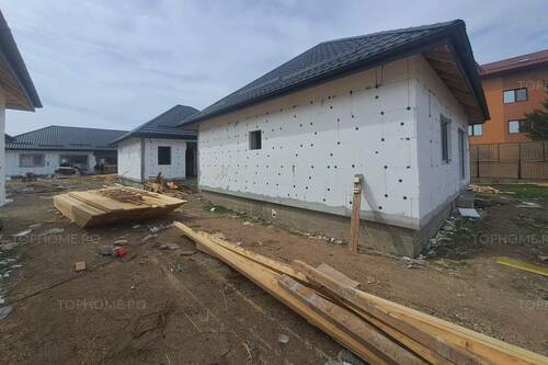 Casa Pe Parter 3 Cam+Pod.Teren 210mp.