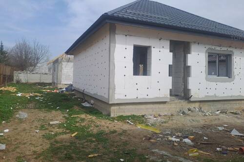 Casa Pe Parter 3 Cam+Pod.Teren 210mp.