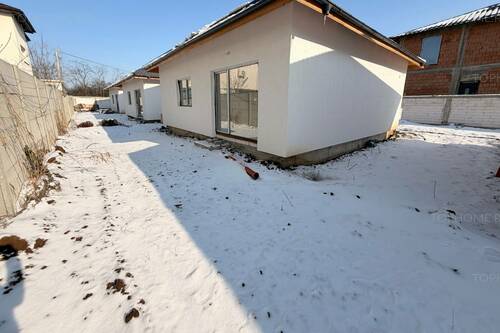 Casa Pe Parter 3 Cam+Pod.Teren 210mp. Mutare Rapida.