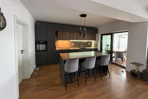 Casa Premium P+1+M. 5 Cam. Util 243mp. Teren 275mp