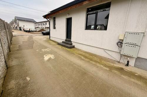 Casa Pretabil Magazin Sau Restaurant Cu Terasa