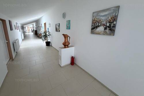 Vânzare Unitate Hotelieră La Cheie - 770 Mp. 18 Camere. Lift