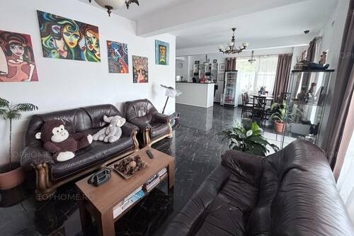 Vânzare Unitate Hotelieră La Cheie - 770 Mp. 18 Camere. Lift