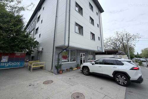 Vânzare Unitate Hotelieră La Cheie - 770 Mp. 18 Camere. Lift