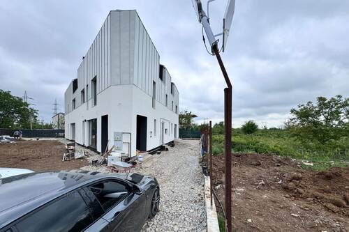 Vila In Triplex,P+1+M, Popesti Leordeni