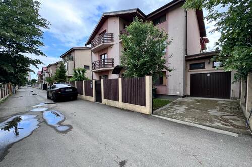 Vila Individuala, Garaj, 238 Mp, Teren 303 Mp, Metrou